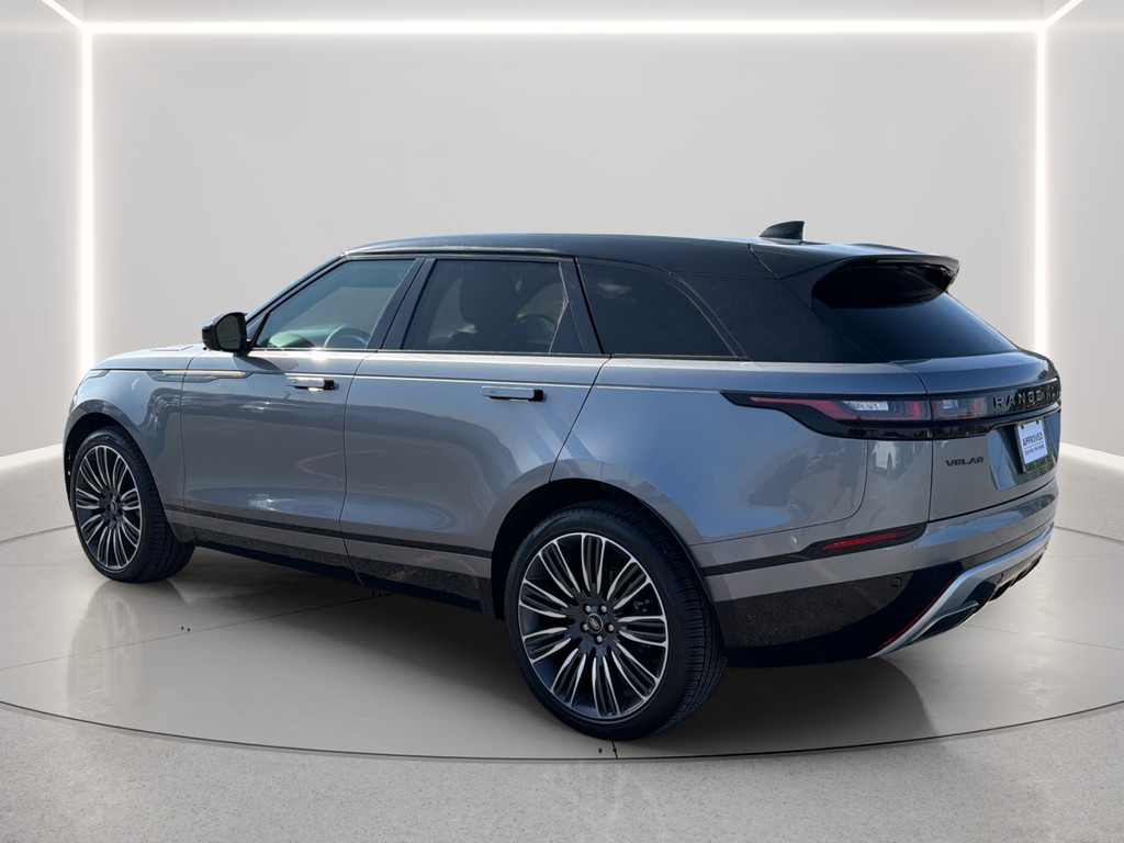 Used 2023 Gray Land Rover R-Dynamic S MHEV image 14