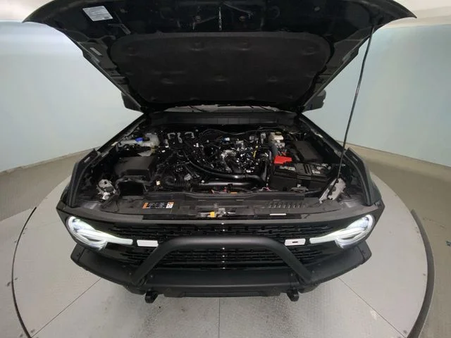 Used 2024 Black Ford Wildtrak image 25