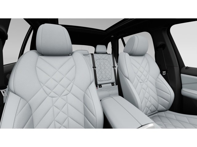 New 2026 Alpine White BMW sDrive40i image 11