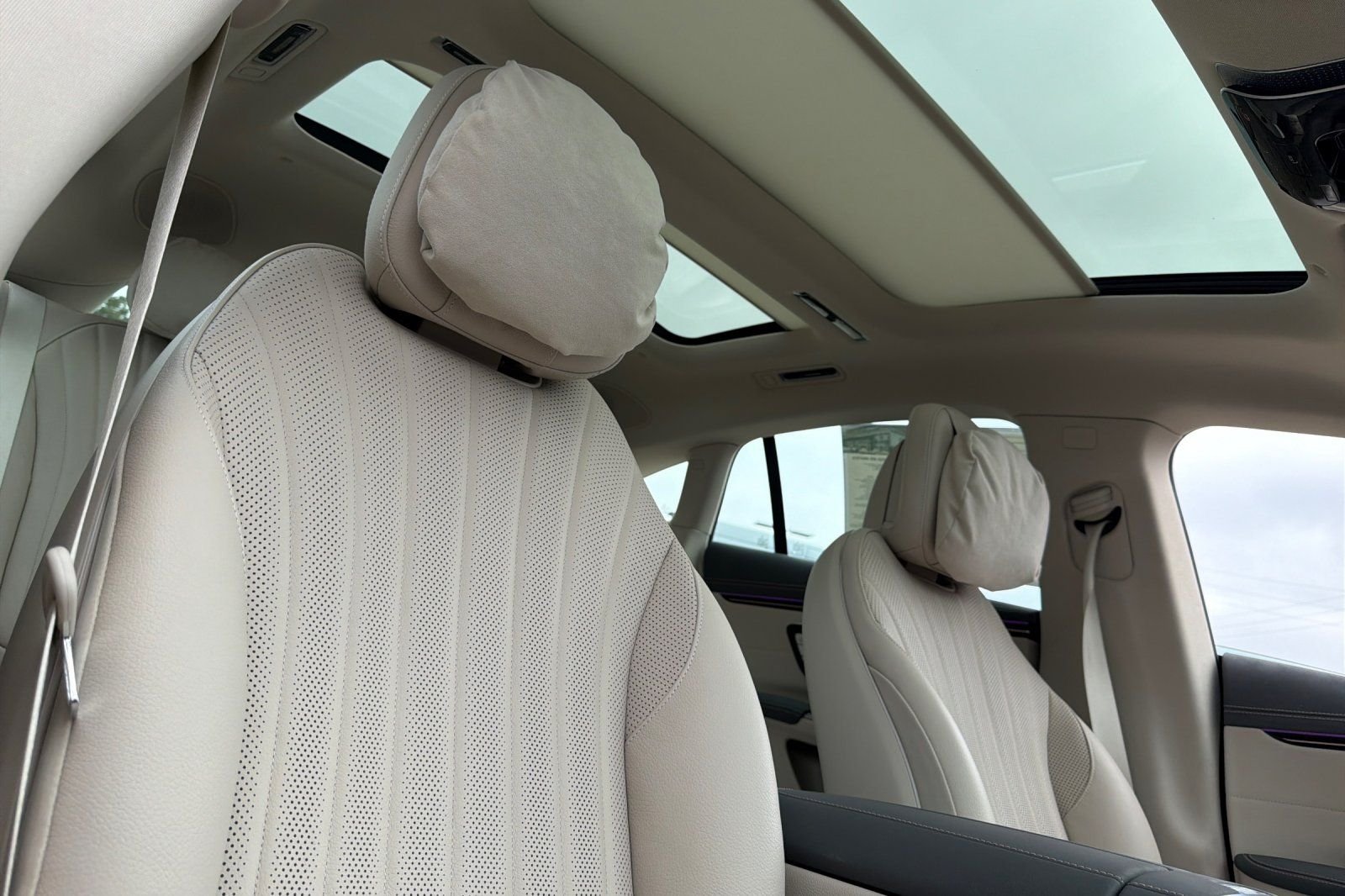 Certified Used 2023 Blue Mercedes-Benz 450 image 3