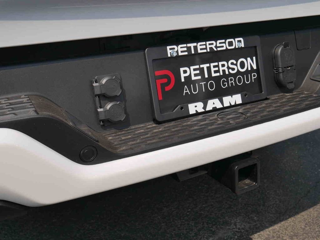 2026 RAM 1500 Laramie - Photo 8