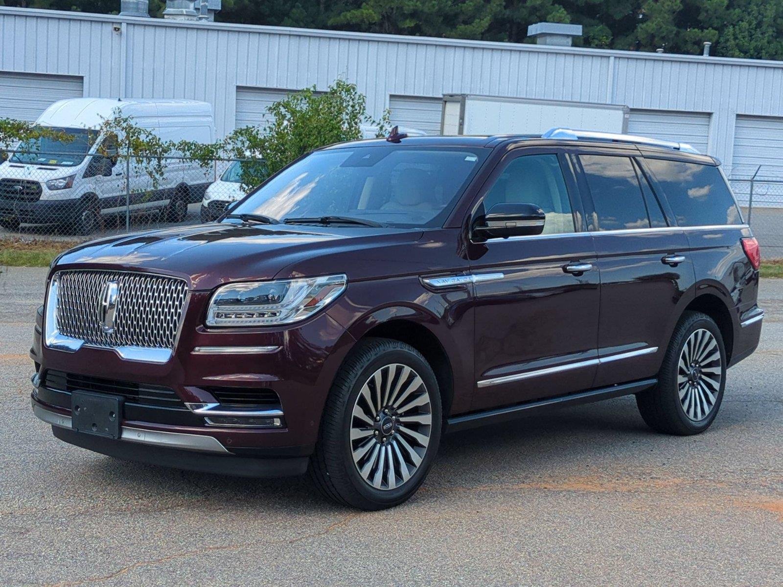 Used 2019 Burgundy Velvet Metallic Tinted Clearcoat Lincoln Reserve image 1