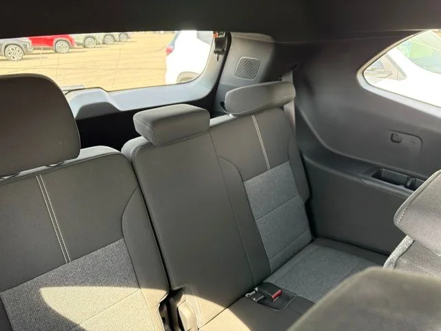 2026 GMC Acadia Elevation - Photo 38