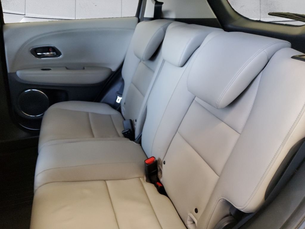 Used 2019  Honda EX-L image 18