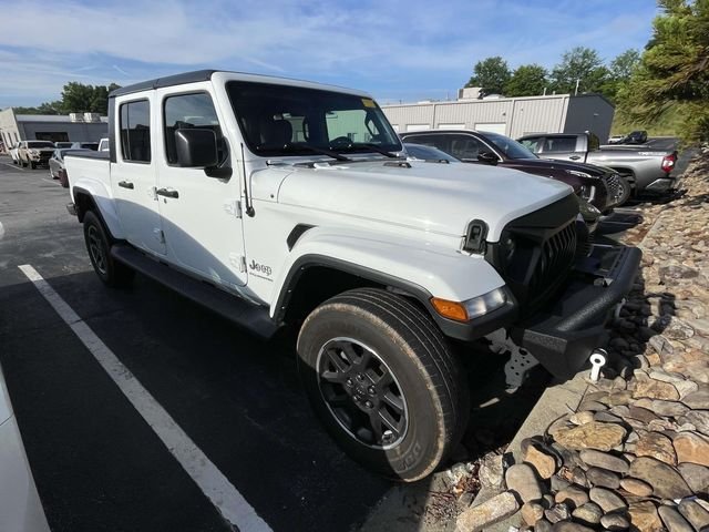 2023 Jeep Gladiator Overland's photo