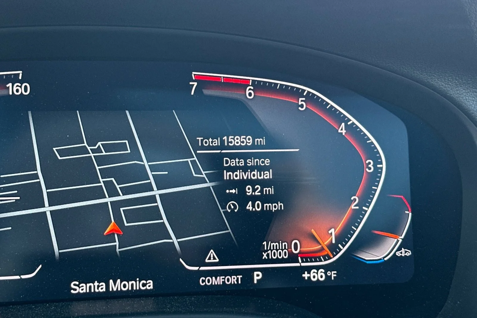 Used 2023 Alpine White BMW sDrive30i image 25