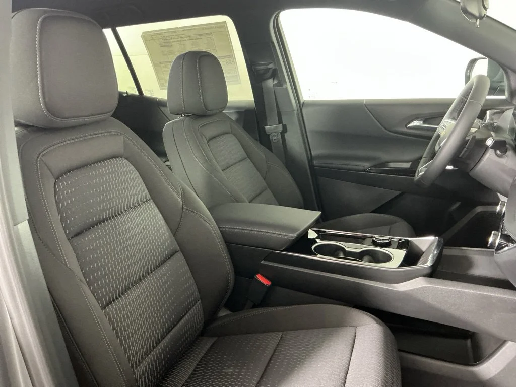 New 2027 Gray Chevrolet LT image 9