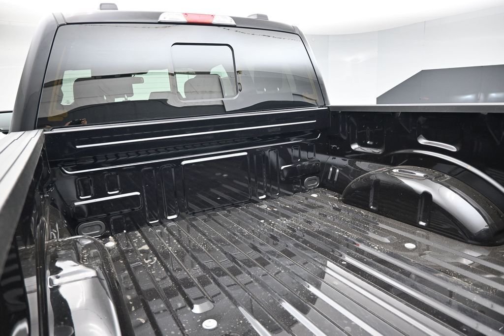 New 2026 Agate Black Metallic Ford XLT image 22