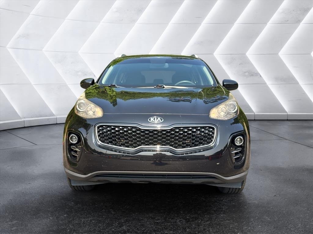 Used 2017 Red Kia LX image 8