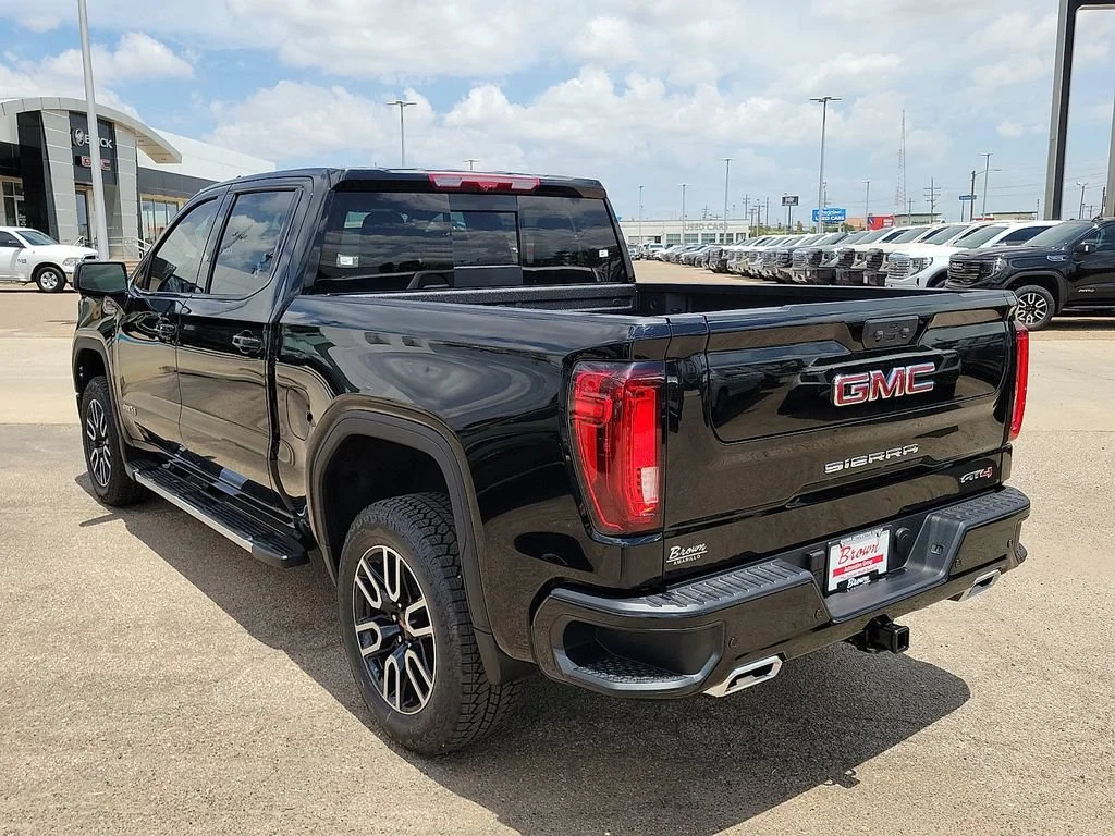 2026 GMC Sierra 1500 AT4 - Photo 7