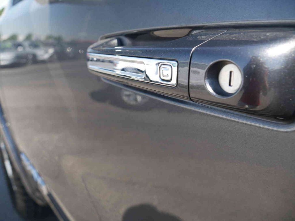 Certified Used 2022 Gray Ram Laramie image 12