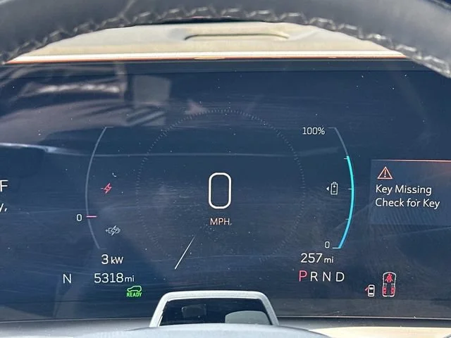 2026 Cadillac VISTIQ Sport - Photo 11
