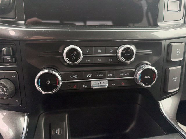 Used 2023 White Ford XLT image 10