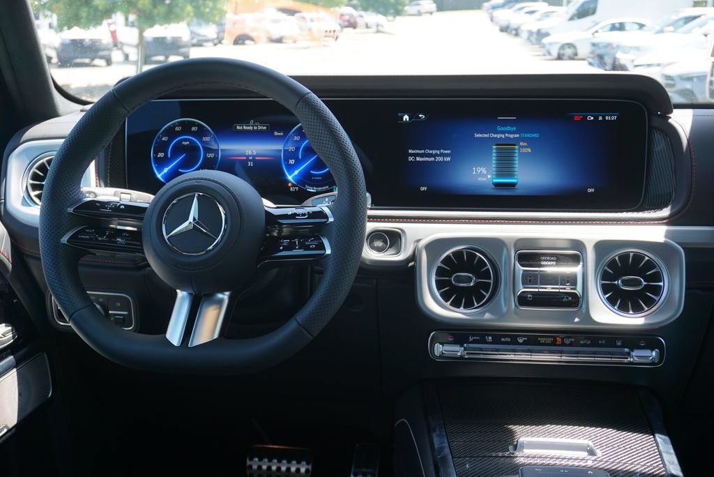 New 2027 MANUFAKTUR Night Black Magno Mercedes-Benz G 580 image 32