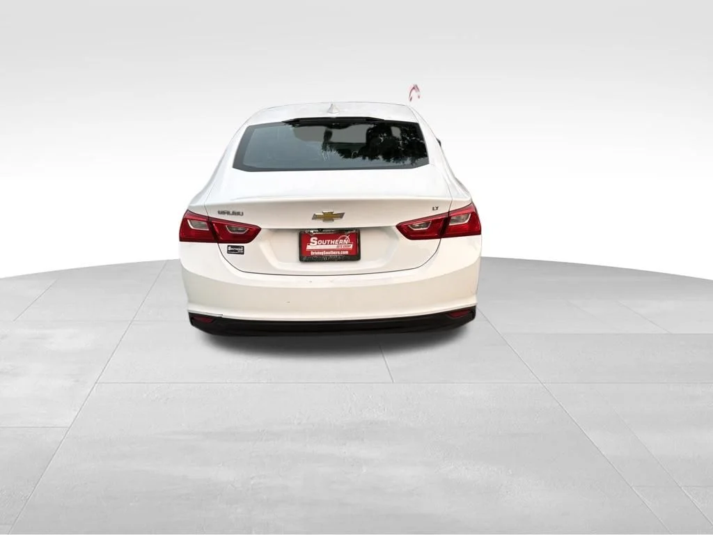 Used 2023 White Chevrolet LT image 4