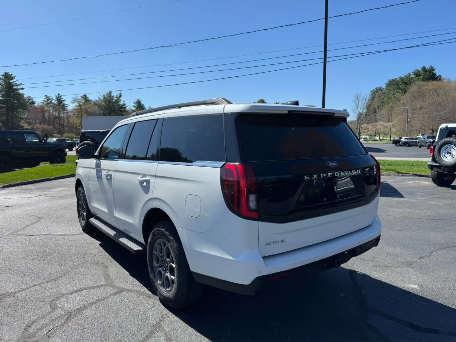 New 2026 Star White Metallic Tri-Coat Ford Active image 3