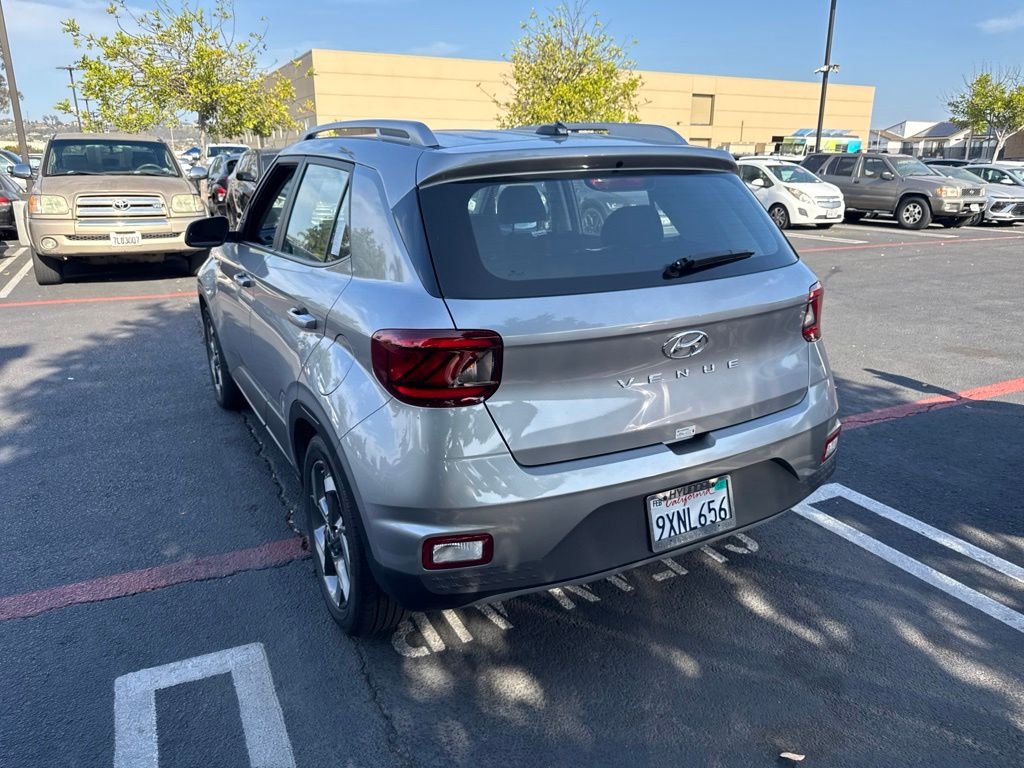 Certified Used 2025 Silver Hyundai SEL image 2