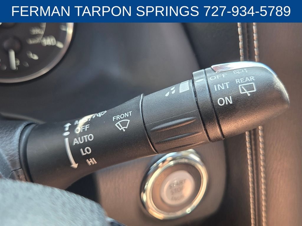 Used 2023 Gray INFINITI Premium Select image 34