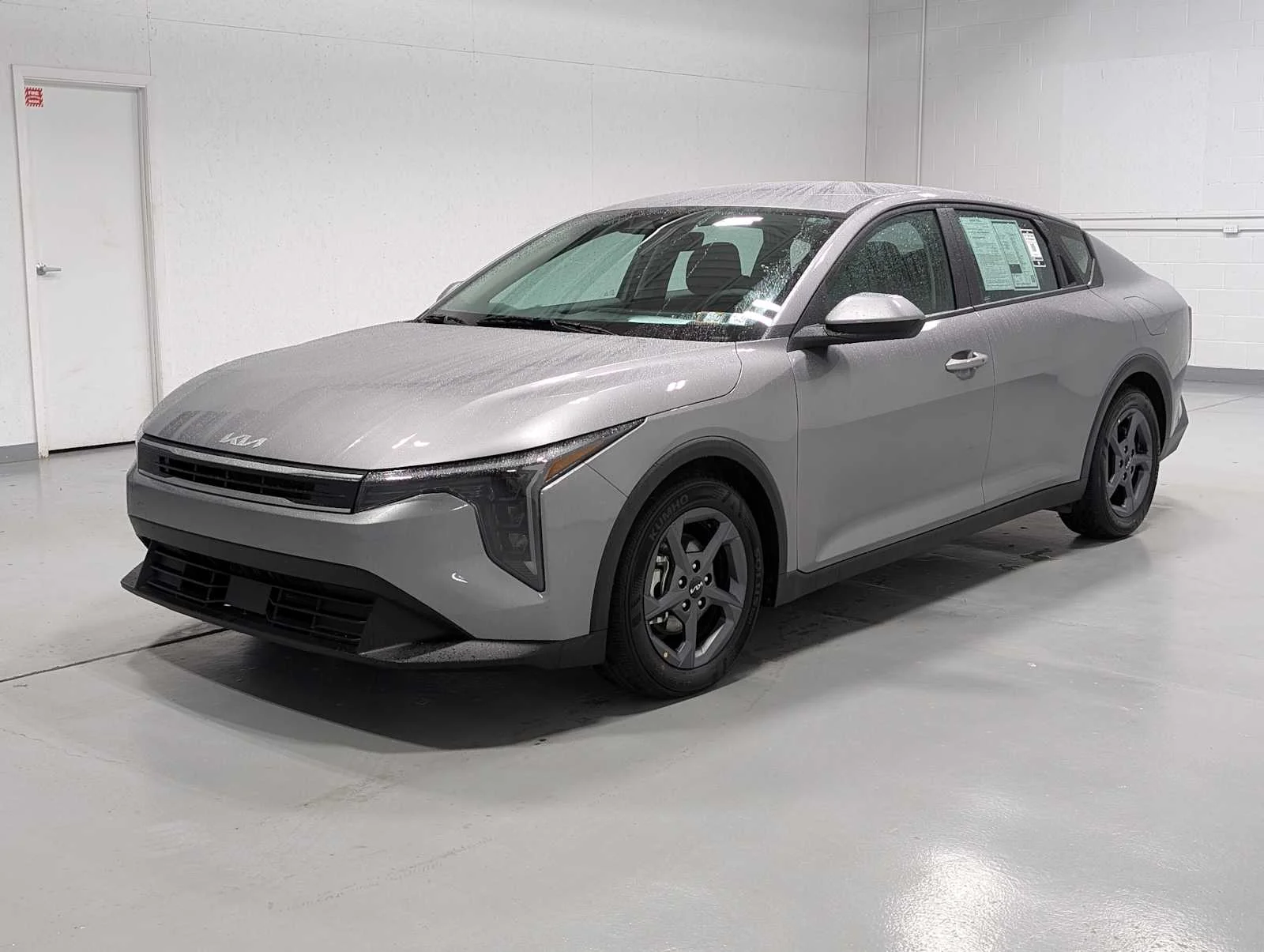 2025 Kia K4 LXS AT's photo