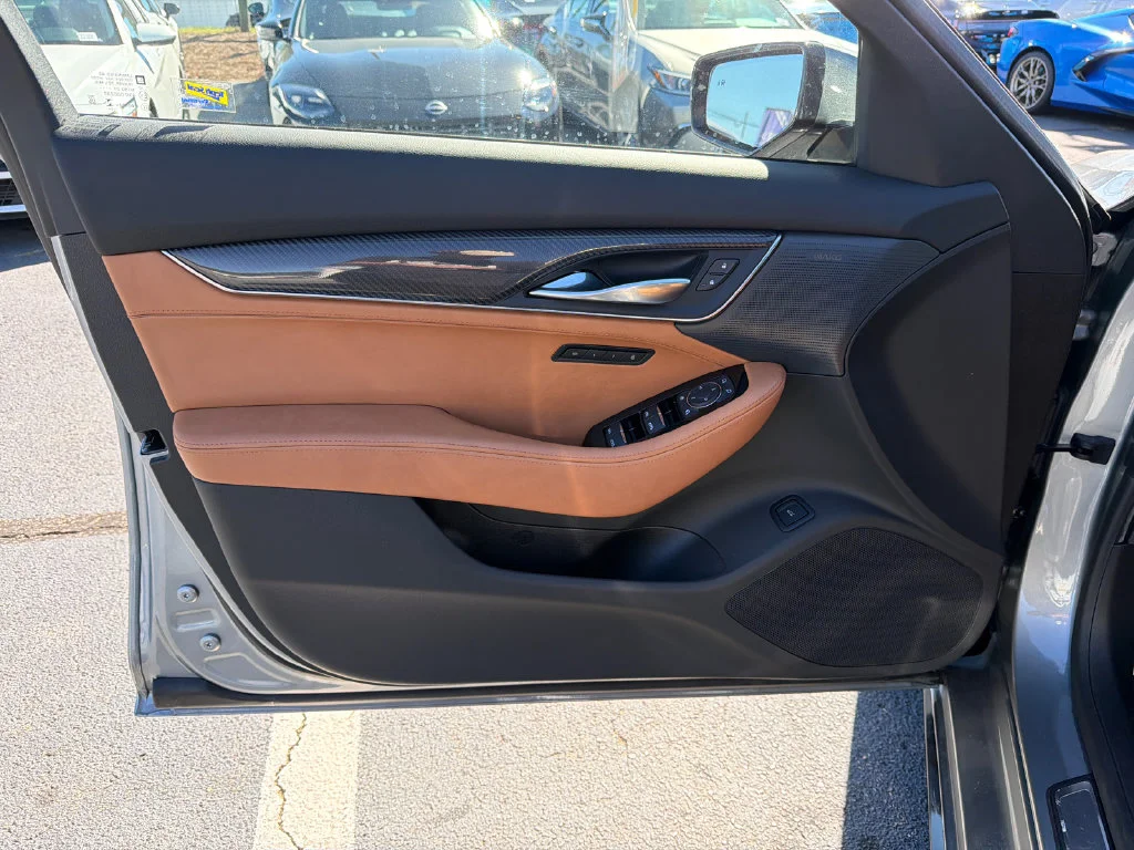 Used 2025 Silver Cadillac V-Series image 10