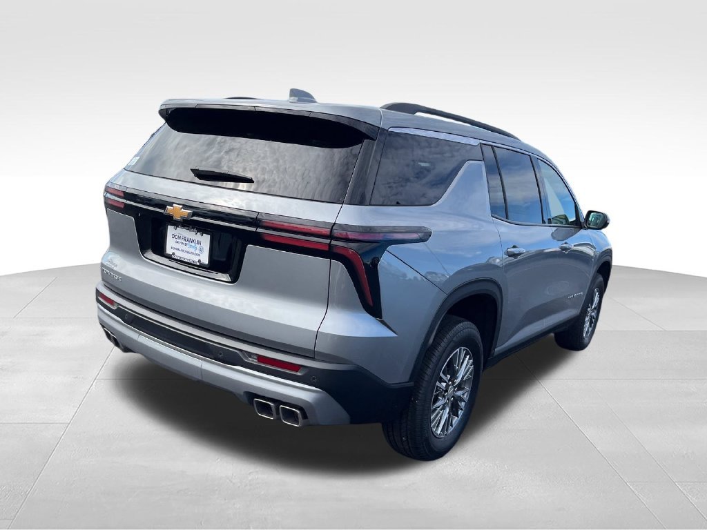 Used 2025 Gray Chevrolet LT image 5