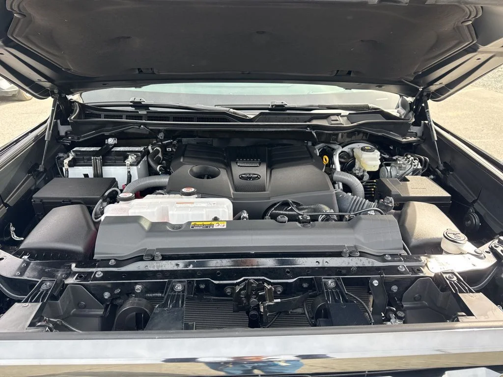 Used 2025 Black Toyota Platinum image 37