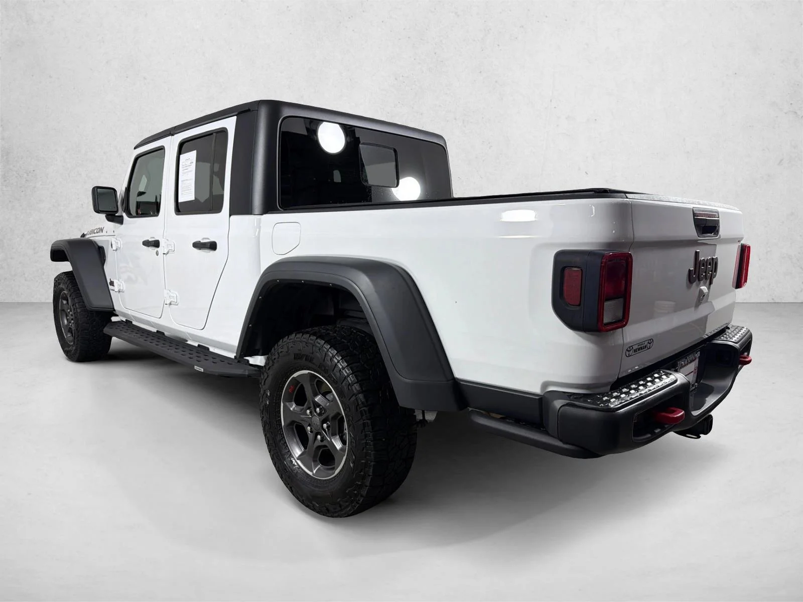 Used 2023 White Jeep Rubicon image 6