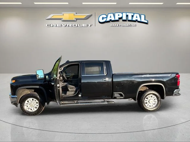 Used 2022 Black Chevrolet LTZ image 10