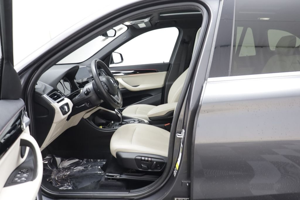 Used 2021 Mineral Grey Metallic BMW xDrive28i image 5