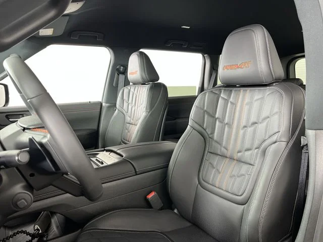 2026 Nissan Armada PRO-4X - Photo 11