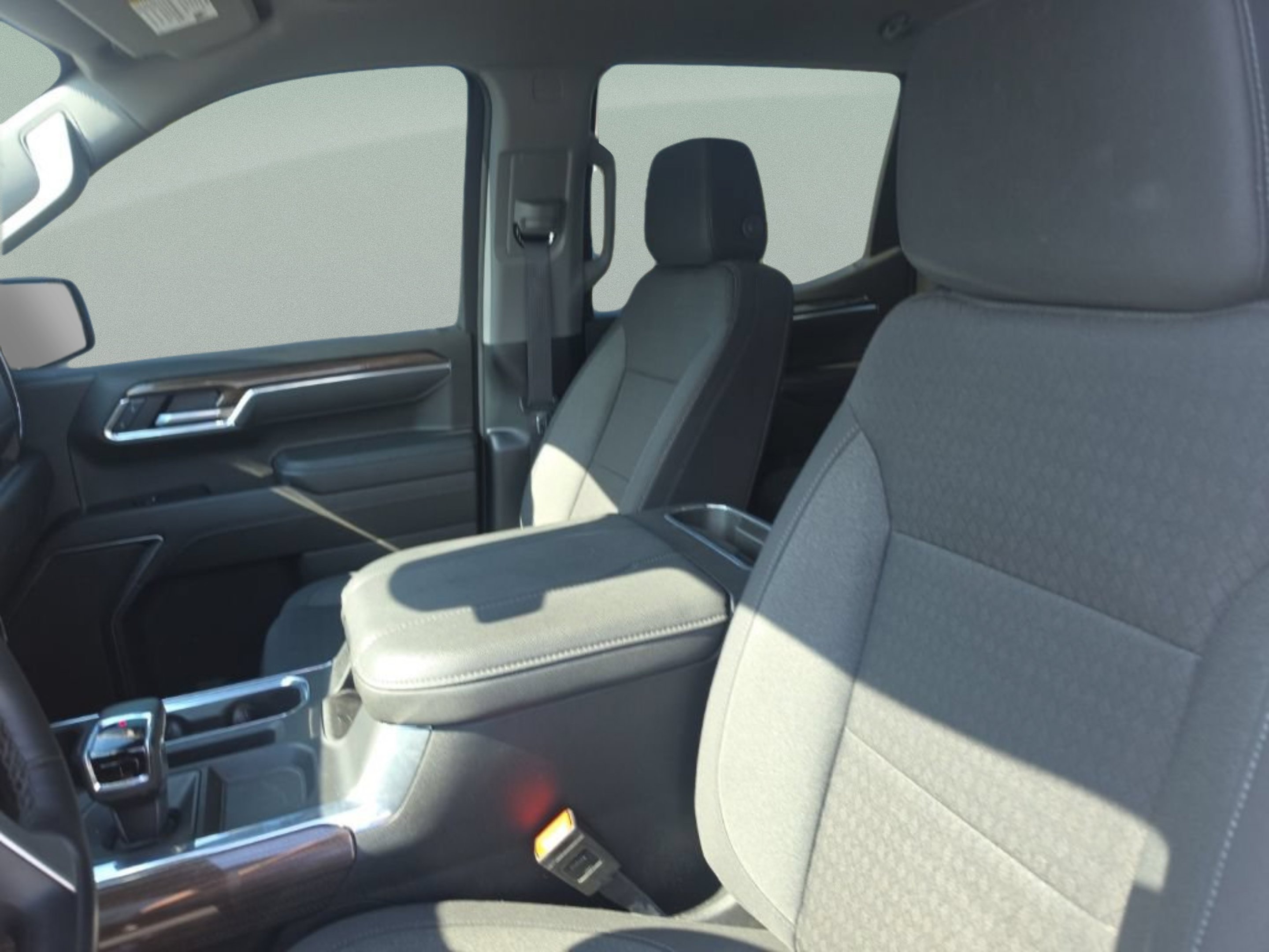 Used 2025 Summit White Chevrolet LT image 20