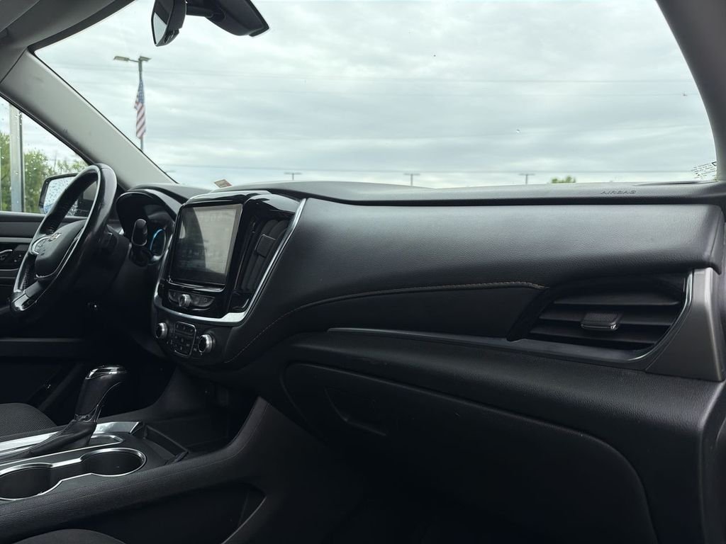 Used 2019  Chevrolet LT image 28