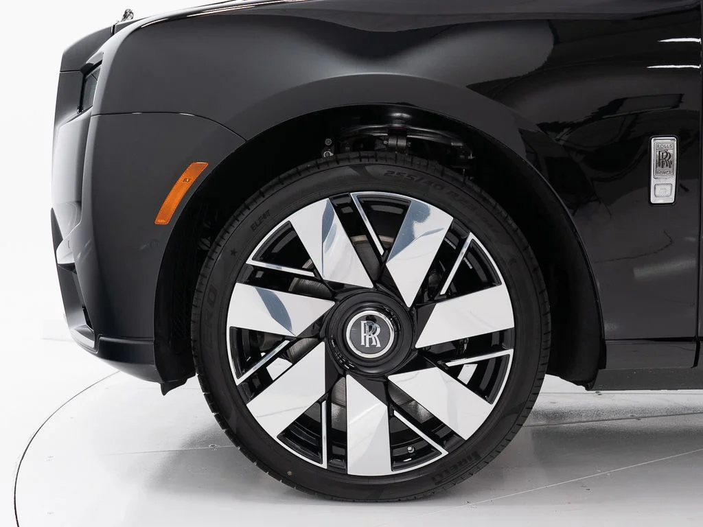 New 2027 Black Diamond Rolls-Royce  image 48