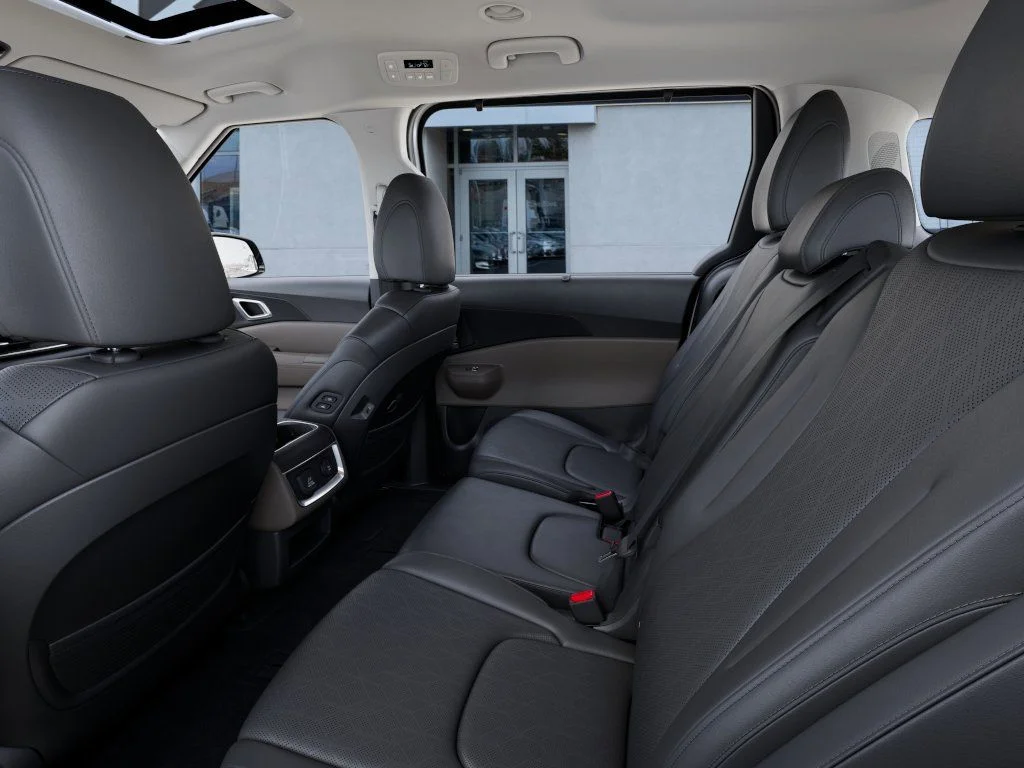 2026 Kia Carnival SX - Photo 18
