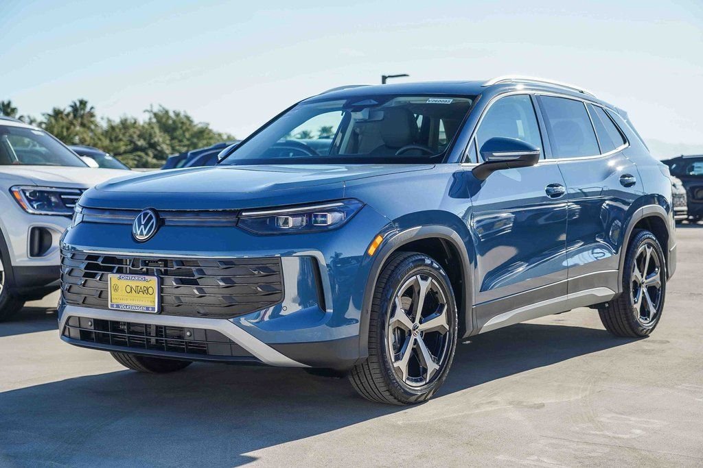 2026 Volkswagen Tiguan SE - Photo 5