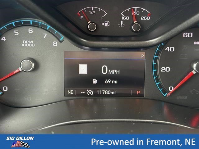 Used 2022 Summit White GMC 4WD Elevation image 17