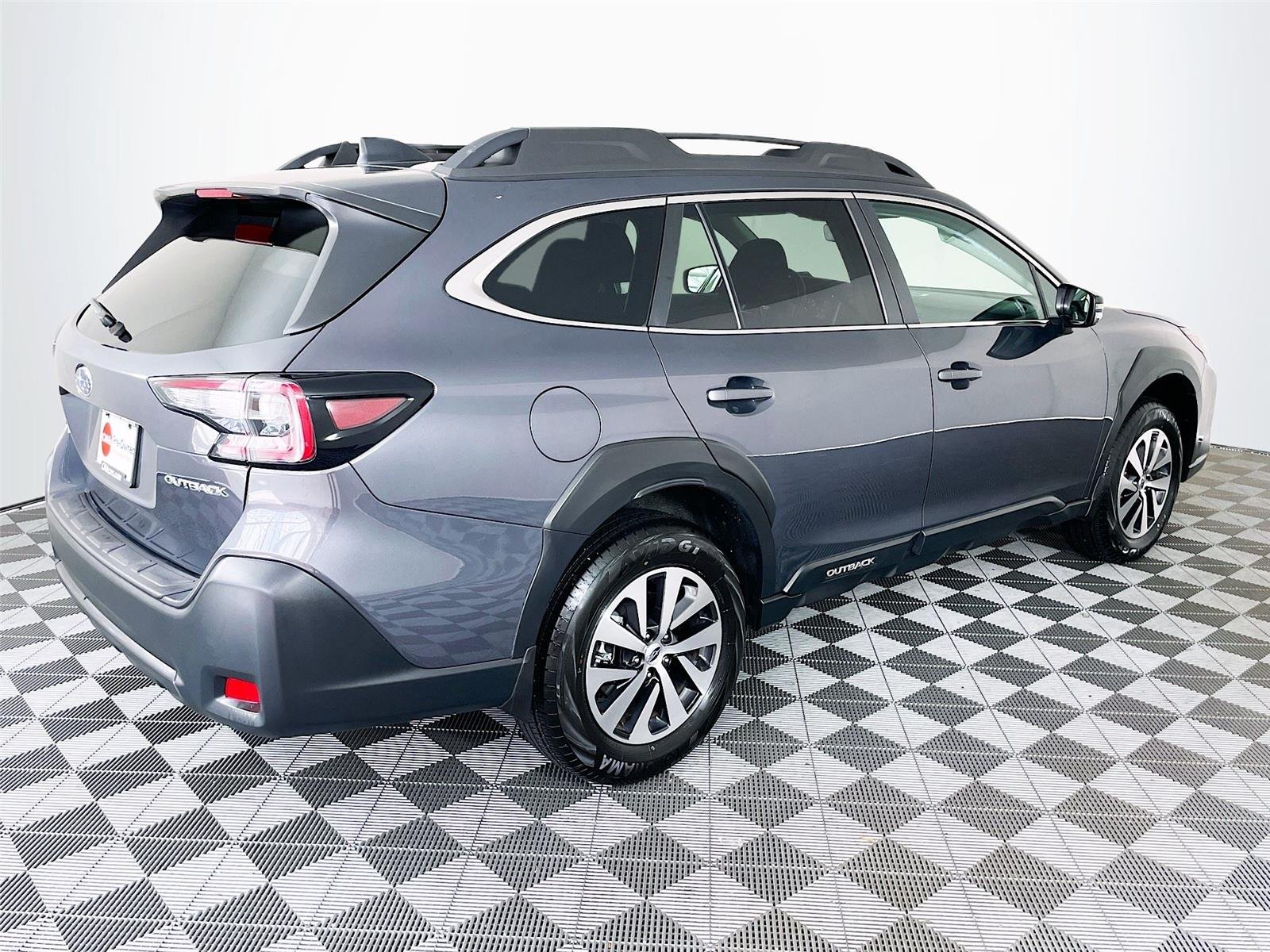 Used 2025 GRAY SUBARU PREM image 10
