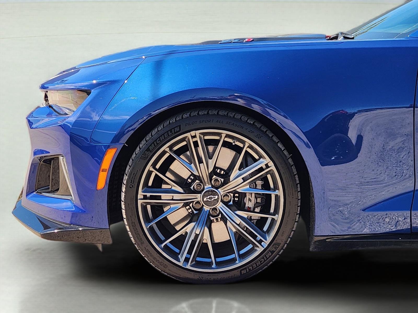 2024 Chevrolet Camaro photo 8 of 33
