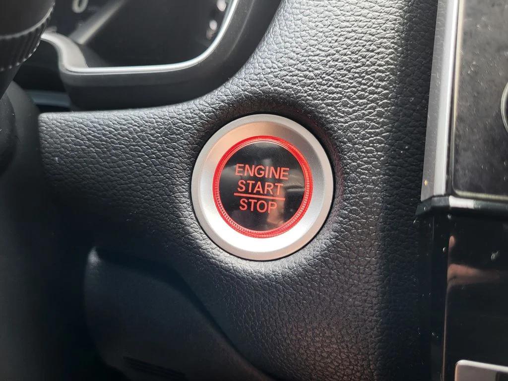 Used 2020 White Honda EX image 17
