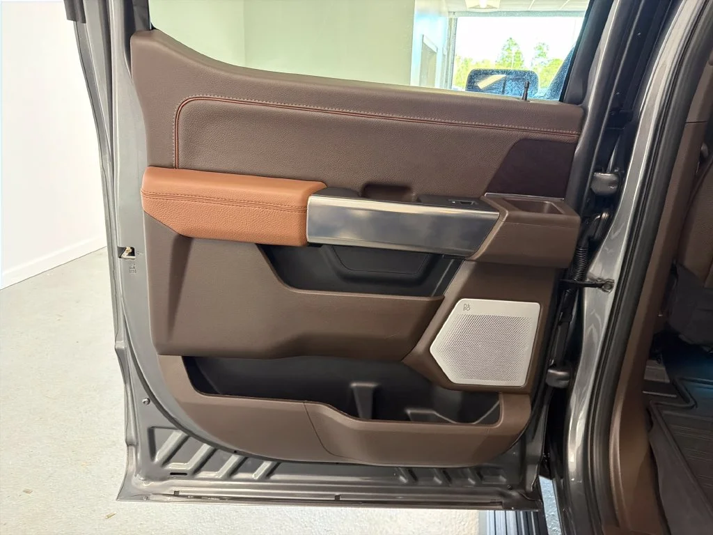 Used 2026 Gray Ford King Ranch image 9