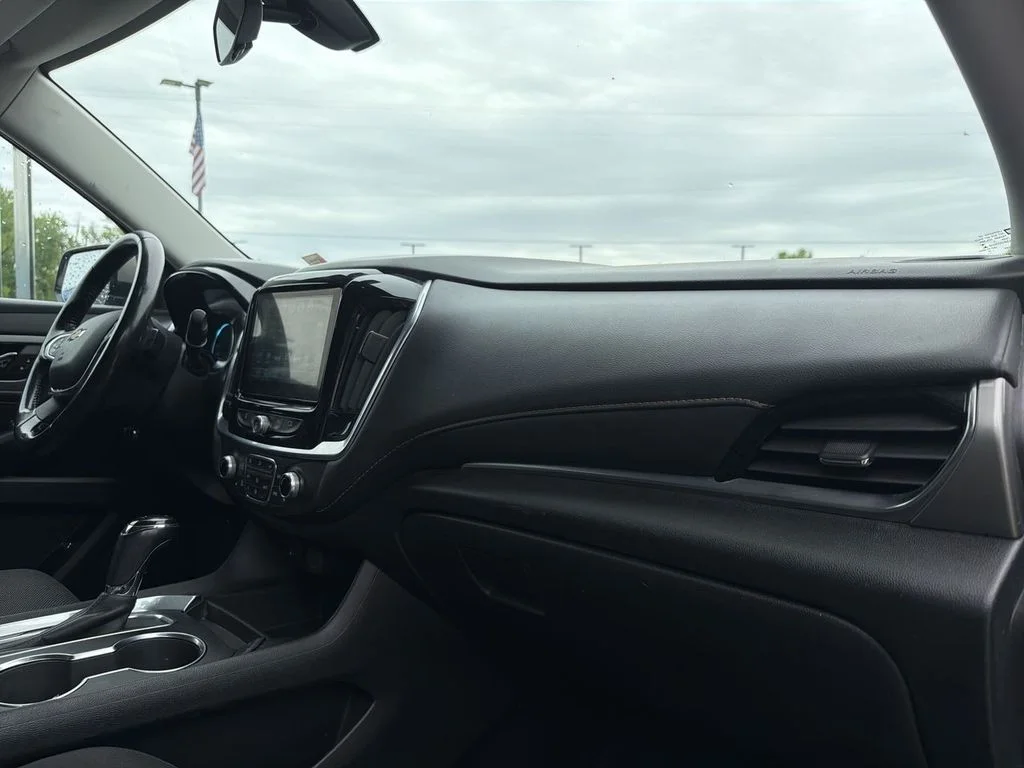 Used 2019  Chevrolet LT image 28