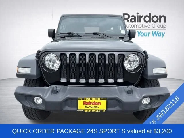 Used 2018 Black Clearcoat Jeep Sport S image 2