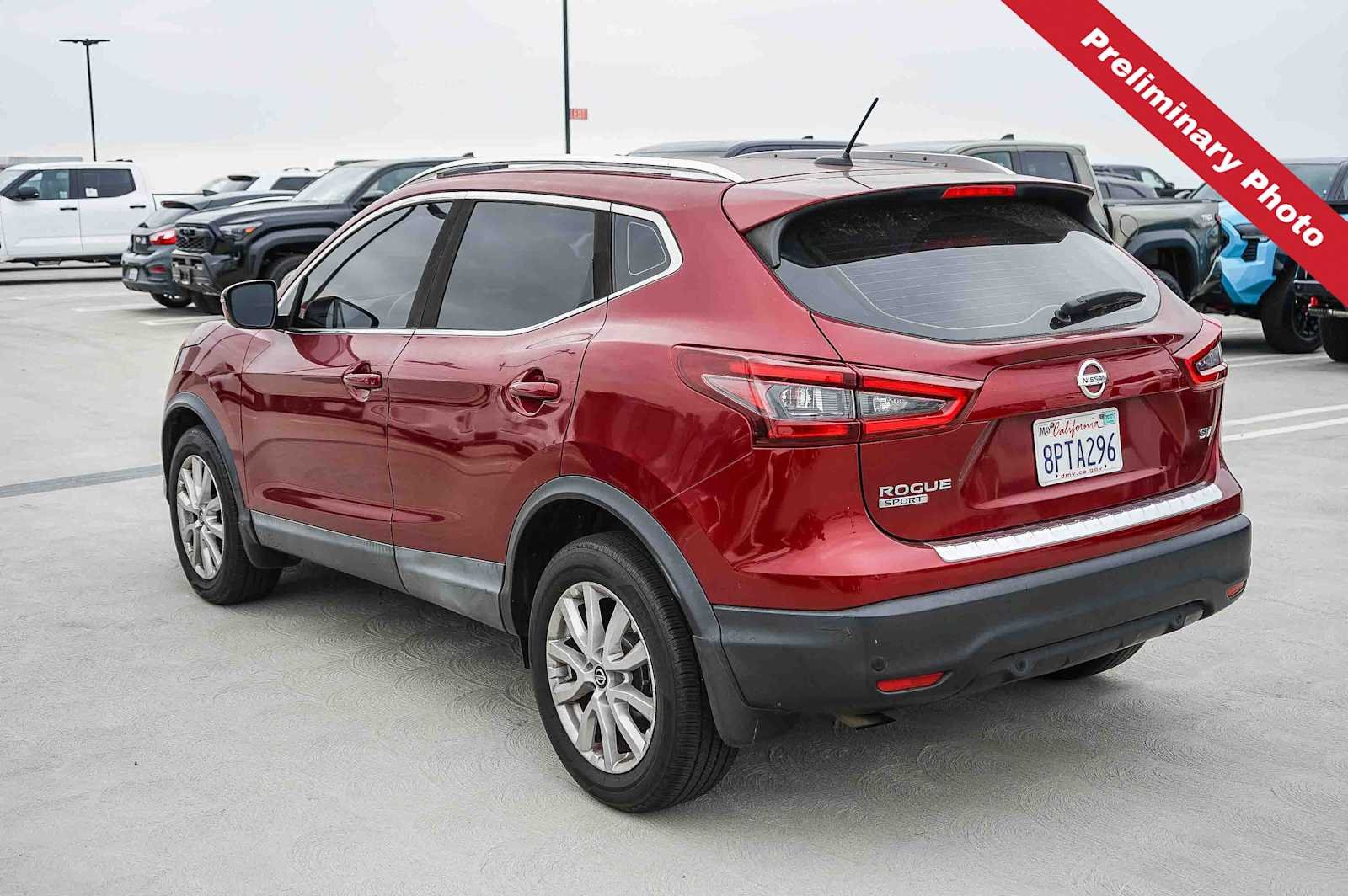 Used 2020 Scarlet Ember Tintcoat Nissan SV image 6