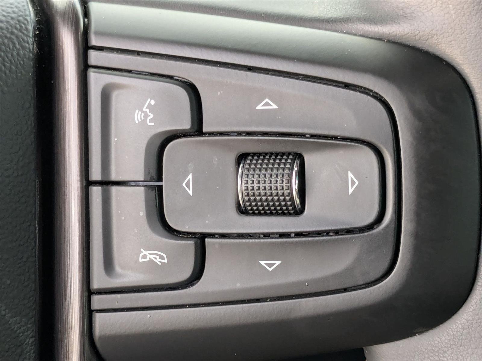 Used 2026 Sterling Metallic GMC AT4 image 17