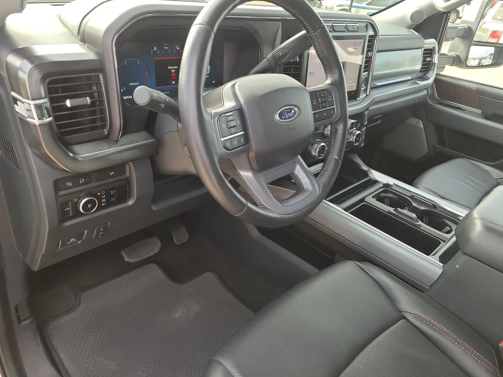Used 2023 White Ford Lariat image 22
