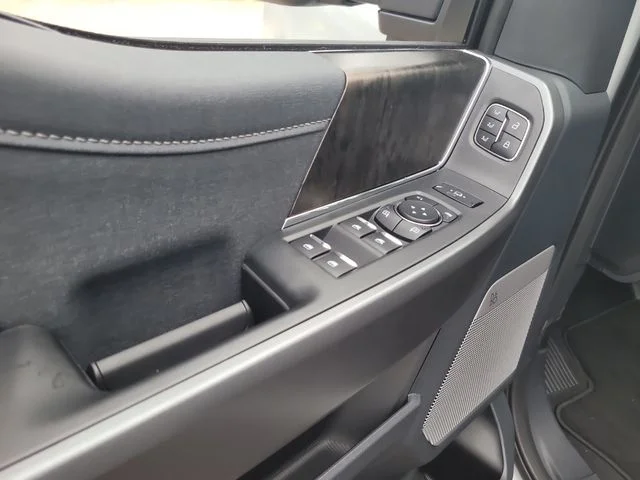 New 2026 Avalanche Ford Lariat image 18