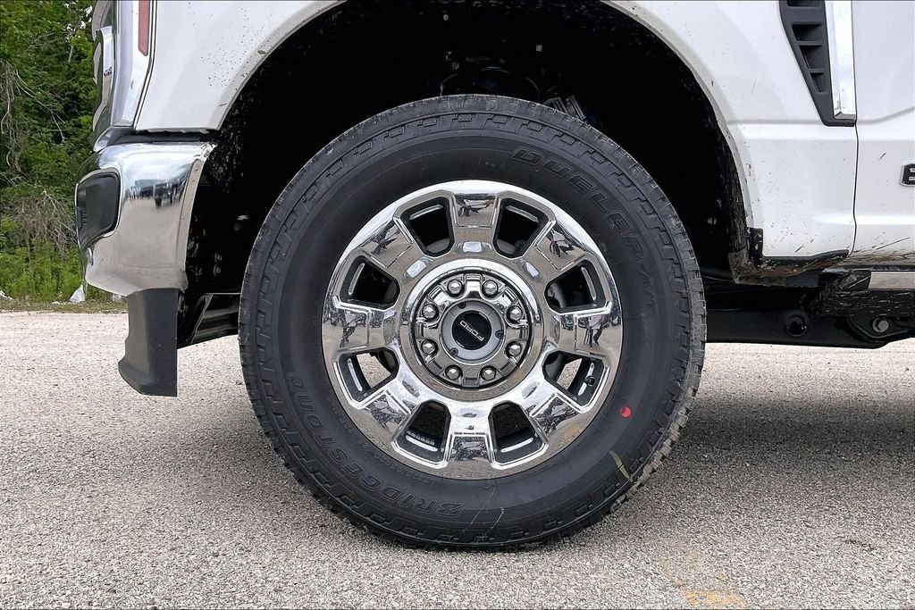 New 2026 Ford Super Duty F-250 Lariat 4D Crew Cab
