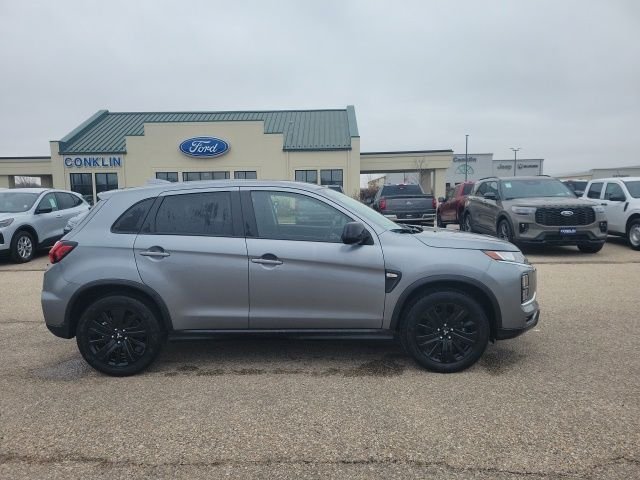 2025 Mitsubishi Outlander Sport LE - Photo 18