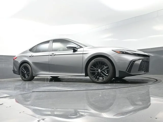 Used 2026  Toyota SE image 32