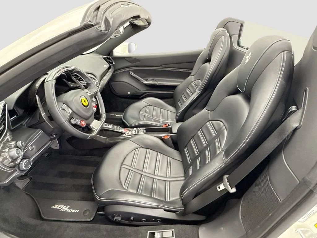 Used 2018 Bianco Avus Ferrari  image 26